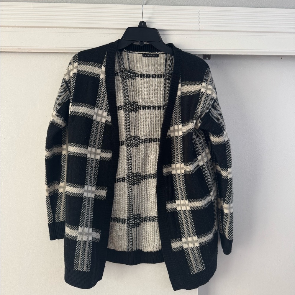 Woman Plaid Pattern Cardigan